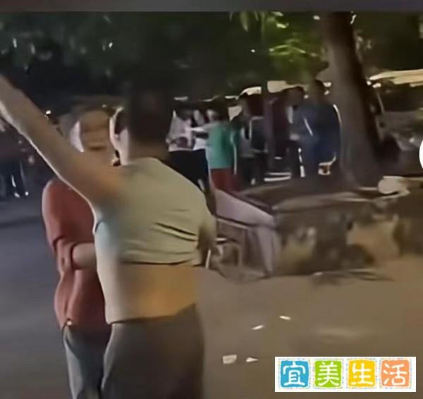 教育局回应小学男老师出轨学生母亲：涉事老师未上班，正在处理！