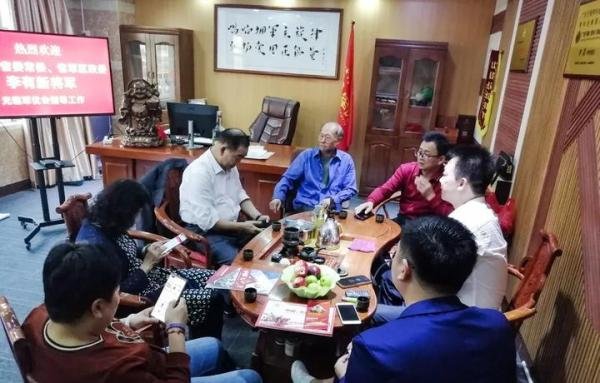 原湖南省委常委，省军区政委李有新将军莅临军优会考察调研