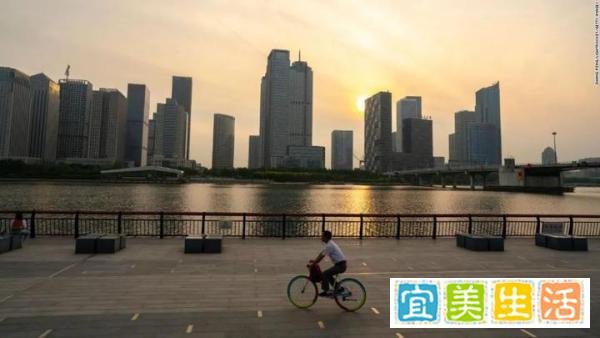 “鬼城”：恒大危机照亮中国数百万空房