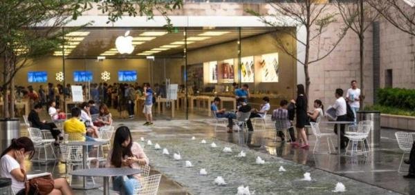 网友薅苹果 519 元羊毛，深圳苹果直营店破例换 iPhone 12 mini 电池