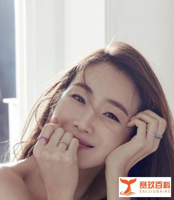 韩国女星崔智友怀孕，男方比其小好几岁，是真爱吗？
