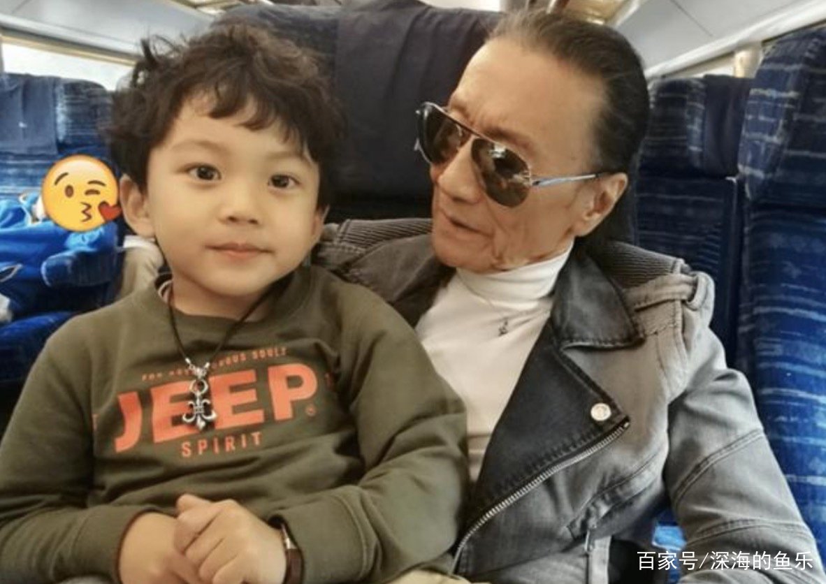 有种“整容”叫谢振轩，本以为是第二个谢霆锋，看到近照你失望了吗？