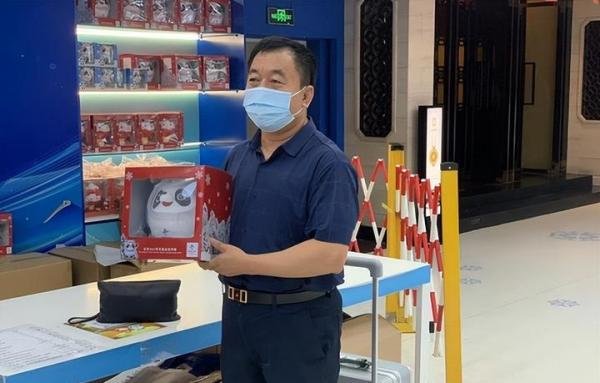 “一户一墩”冰墩墩！7月1起冰墩墩停产