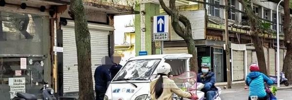 城管执法车未挂牌就上路官方的回应网友不淡定了