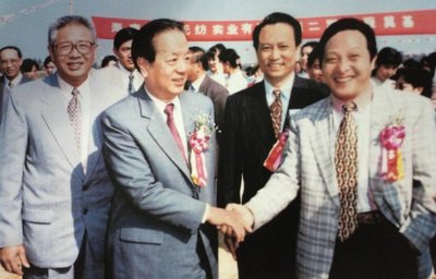 王林分别与吴，李，贾的合照，是真的吗