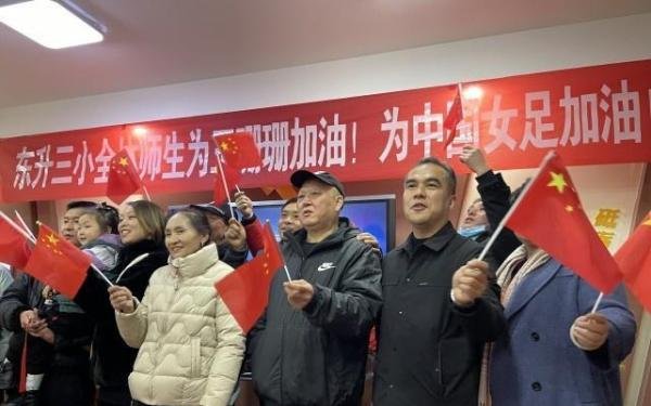女足队长还是单身！夺冠夜王妈妈公开择婿标准