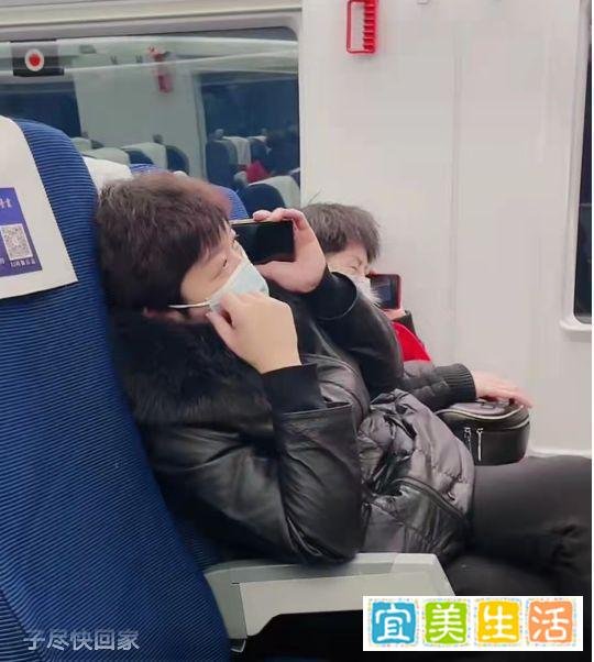 打工寻子24年母亲将与儿子在武汉认亲 母亲：将和儿子在河南老家过个团圆年