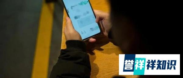 银行卡深夜突然多出近12万元！外卖小哥瞌睡都吓醒了——天上掉馅饼？不都是说铁饼么
