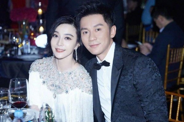 范冰冰李晨分手后首次曝光聚餐,他们两个是准备复合了吗?