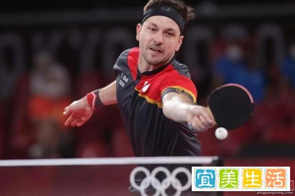 奥恰洛夫扛起欧洲乒坛大旗，再夺铜牌后激动落泪，年纪不大成就高