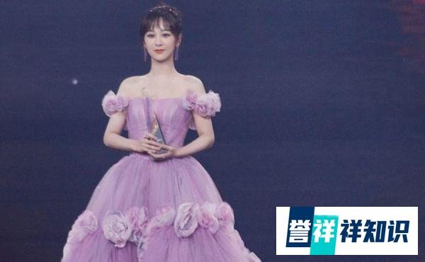 微博之夜：贾玲晒神奇错位图，杨紫回复“可以成为了朋友嘛”