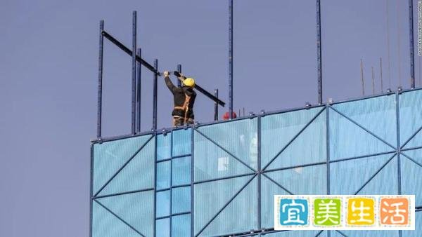 “鬼城”：恒大危机照亮中国数百万空房