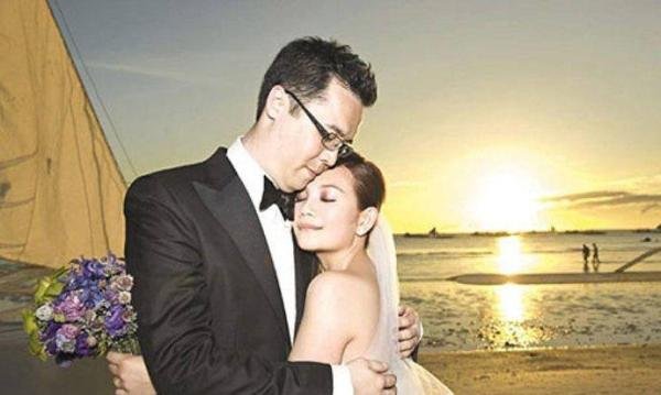 吃软饭还婚内出轨？梁静茹前夫新恋情曝光，与女友高调牵手出游