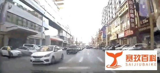 辽宁一饭店燃气爆炸致1死33伤，半条街被炸毁，事故原因在调查中