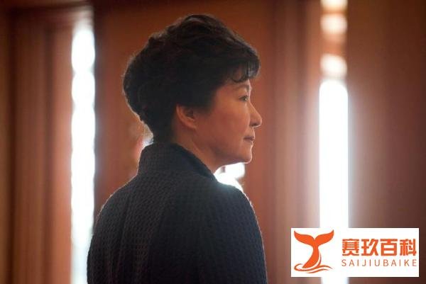 被曝与阿联酋签署非法协议，朴槿惠还有多少“外交败举”和愚蠢政策？