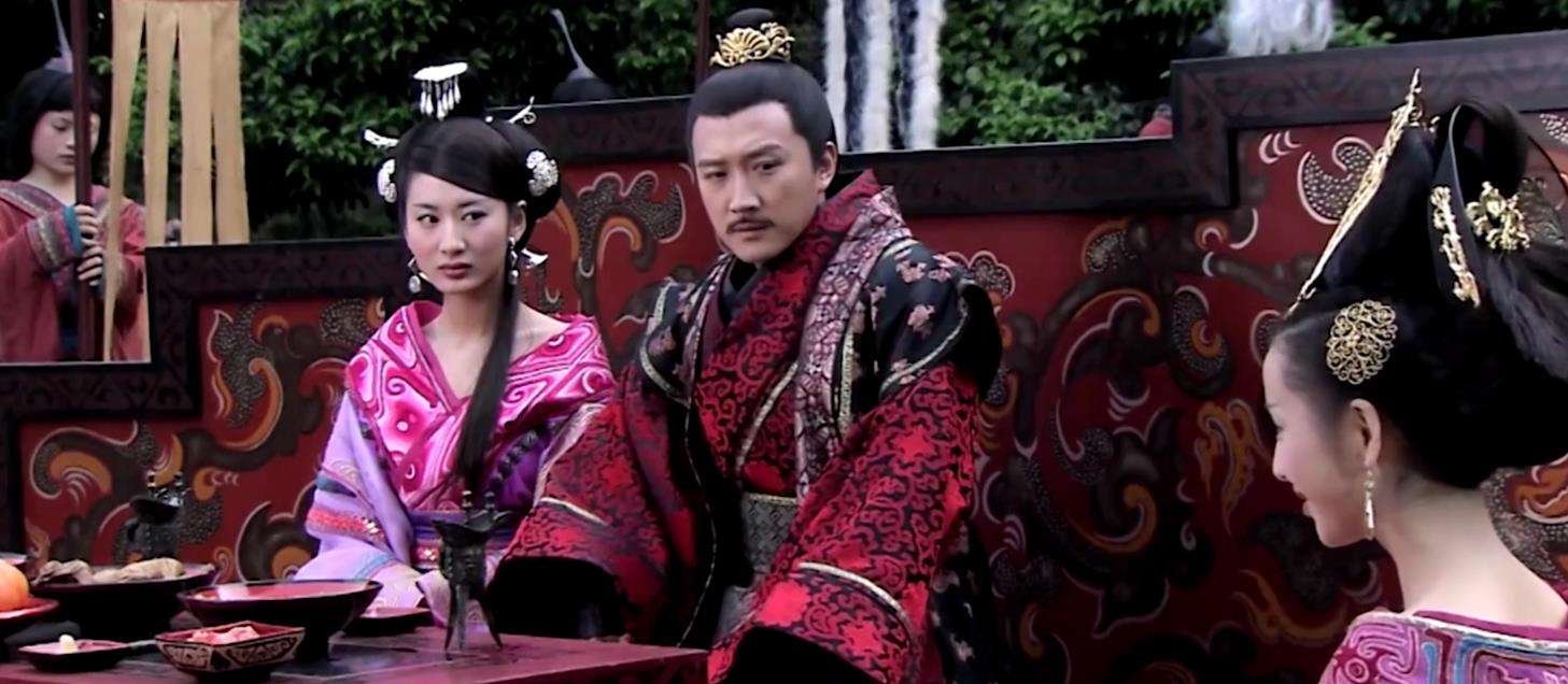 历史上汉成帝刘骜驾崩后，为什么没有子嗣继位呢？
