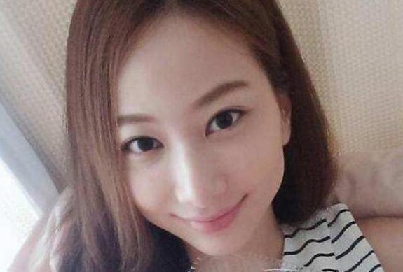 1张“全家福”，模特的前程毁了，还被有钱男友抛弃了