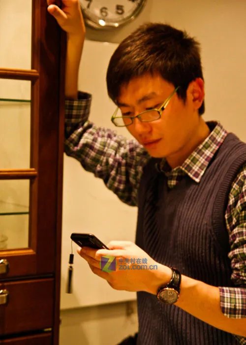 时尚白领一日生活报告 酷派F800情景评测