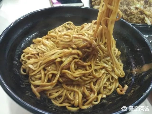 兰州拉面和沙县小吃，为何能火遍全国？