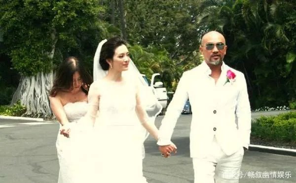 辛龙崩溃吻别刘真，美女与野兽的爱情有着怎样的纯真美好？