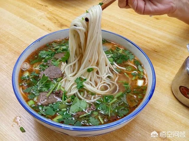 兰州拉面和沙县小吃，为何能火遍全国？