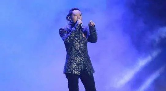 《中国新歌声第二季》冠军是谁?