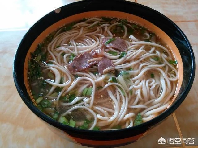 兰州拉面和沙县小吃，为何能火遍全国？