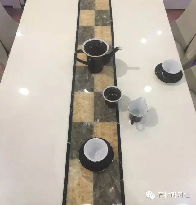 天然大理石餐桌，您的最佳选择！