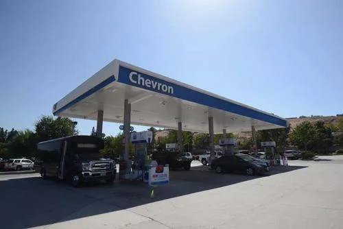 雪佛龙为何要求全球员工移除微信呢?