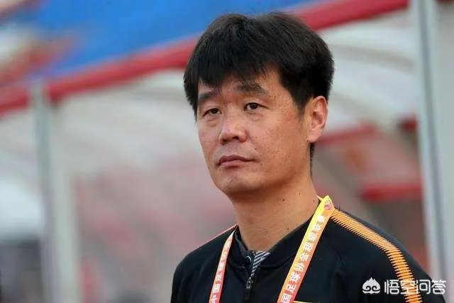鲁能主帅李霄鹏水平如何？对他的表现你满意吗？