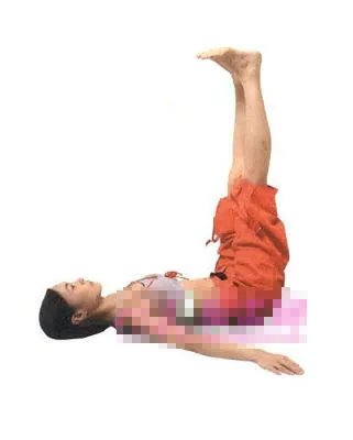 8个瘦腿瑜伽动作 打造魅力长腿(图)