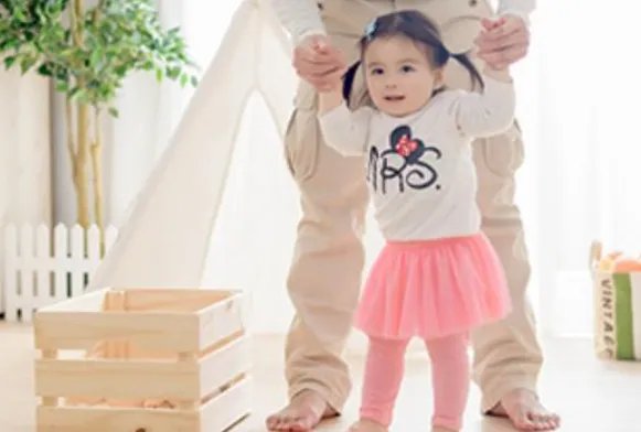 宝宝学走路越早越好吗？专家回应坏处有哪些？