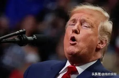 你是如何看待美国新冠确诊破万的？