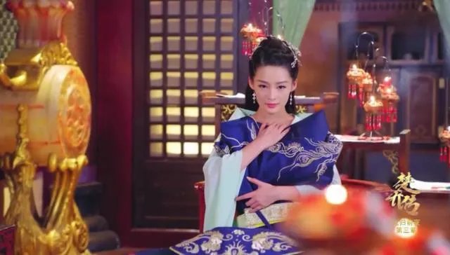 为什么《楚乔传》中，淳儿出嫁的衣服是蓝色的？