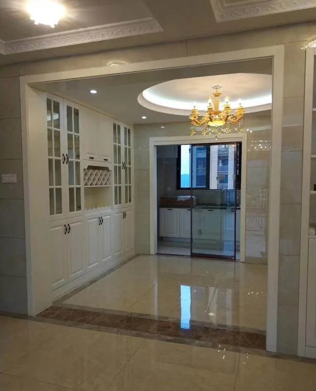 三明新房交给老婆装修，回来看到全屋都是瓷砖