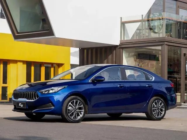 想买性价比高的代步车,同事推荐了2021款起亚K3这车如何?