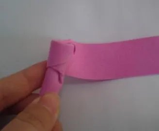 海绵纸折玫瑰花