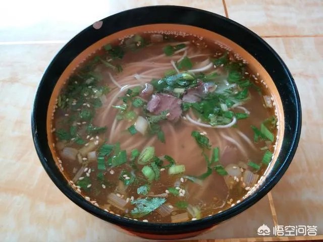 兰州拉面和沙县小吃，为何能火遍全国？