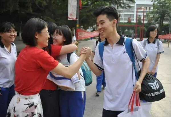 湖北2019年高考分数线是多少