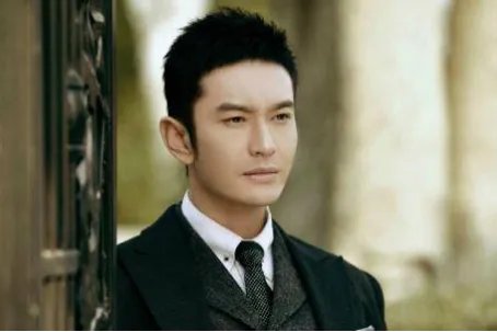 黄晓明《中餐厅》惹怒众人,被秦海璐狂怼,杨紫当时是何表情?