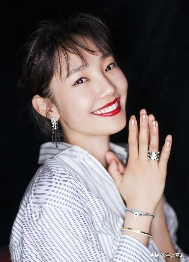 白百何怎么火的