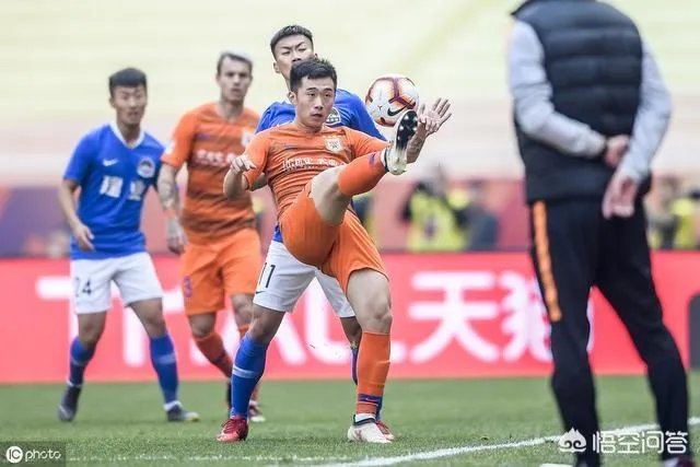 鲁能主帅李霄鹏水平如何？对他的表现你满意吗？