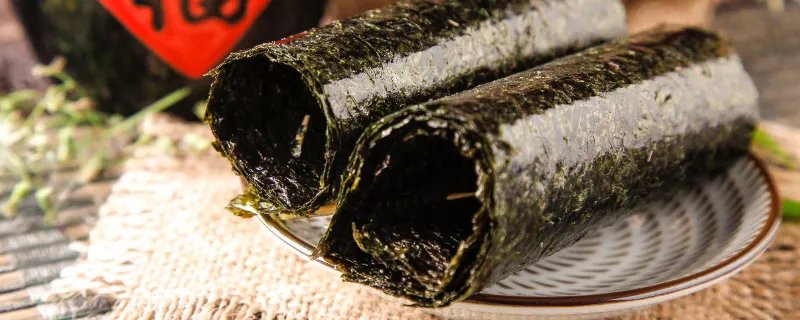 海苔主要是由哪种海藻制作的 海苔是由哪种海藻做成的