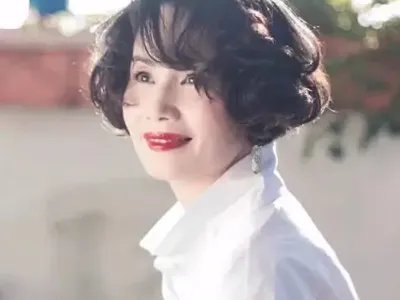 cctv4中国新闻主持人名单