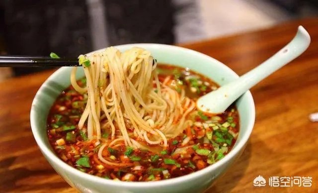 兰州拉面和沙县小吃，为何能火遍全国？