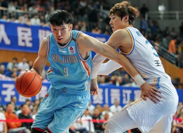 有球迷说国家队可以没有周琦，但不能没有王哲林，是这样吗？