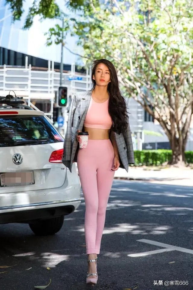 女生怎么穿会比较帅气?