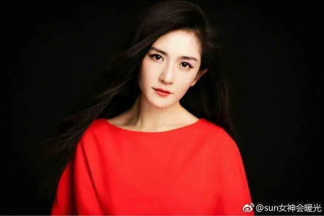 张杰获奖谢谢很辛苦的娜娜，隔空秀恩爱，他们的爱情你羡慕吗？