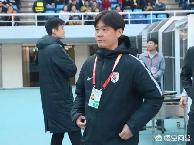 鲁能主帅李霄鹏水平如何？对他的表现你满意吗？