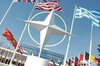 美国、乌克兰等国在乌境内附近举行“晴朗天空2018”军演，是在向俄罗斯示威吗？你怎么看？